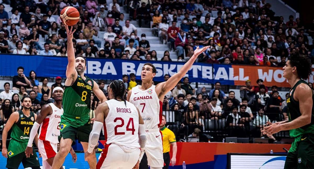 Un momento del partido entre Canadá y Brasil. /FIBA