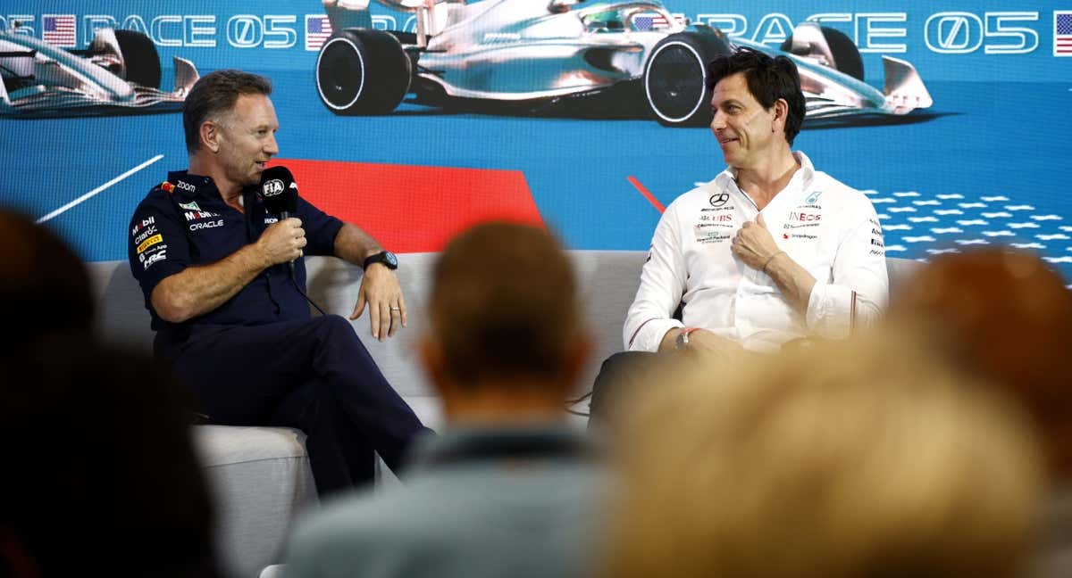 Christian Horner y Toto Wolff, durante una rueda de prensa en el GP de Miami 2023 de F1. /Getty Images