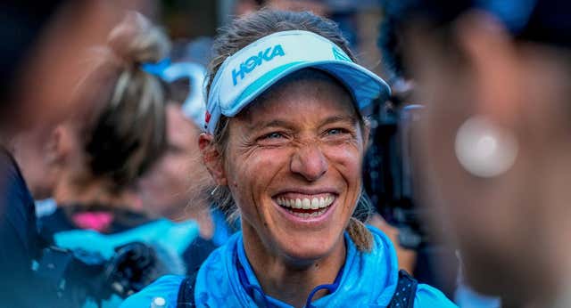 La estrella del Ultra Trail se cepilla los dientes en plena carrera: ¿el nuevo secreto para mejorar el rendimiento?