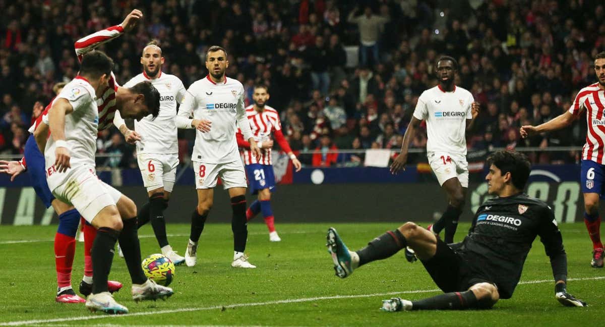 Imagen del último Atleti - Sevilla en el Metropolitano./REUTERS/Isabel Infantes