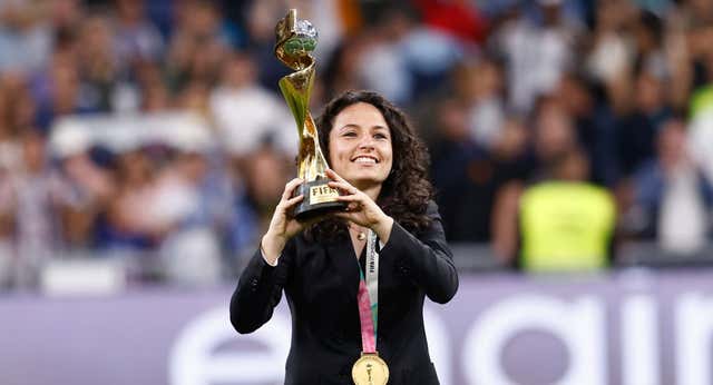 Pifia en la medalla de oro al Mérito Deportivo: ¡el Gobierno confunde a Ivana Andrés con la ‘influencer’ Ivana Icardi, hermana de Mauro!