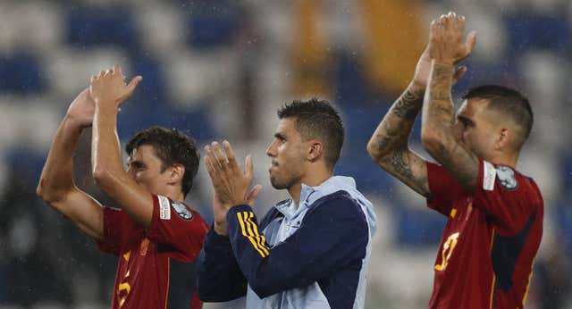 La madurez de Rodri y la incógnita de Dani Olmo, las dos claves de España