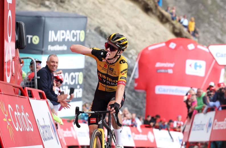 Vingegaard y el Jumbo revientan La Vuelta en el Tourmalet