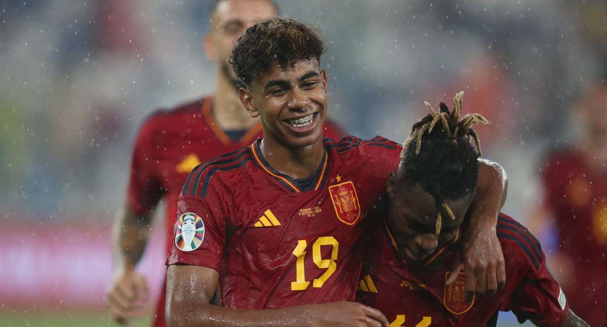 Lamine Yamal, después de marcar su primer gol con la Selección. /REUTERS