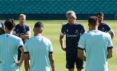 Pellegrini encara al Barcelona con una defensa todavía a medias