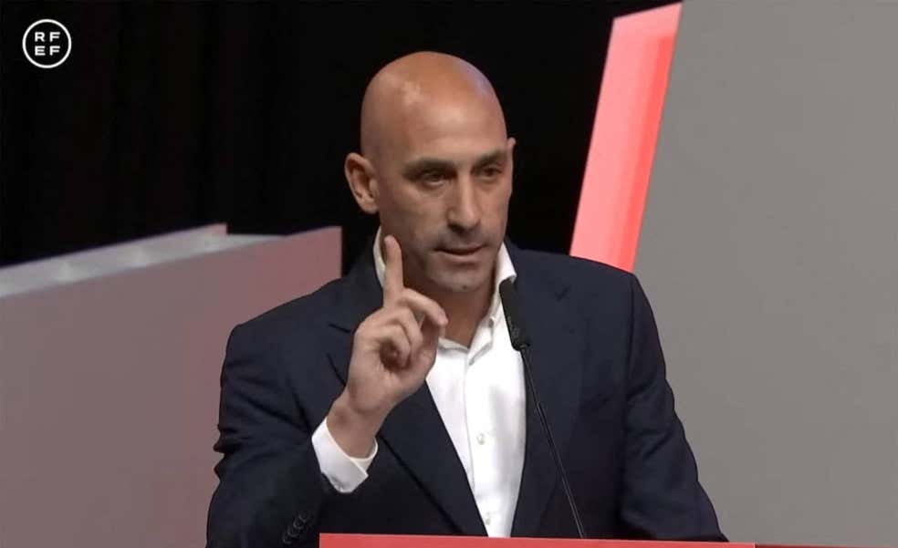 El juez admite la querella contra Rubiales por agresión sexual y coacciones a Hermoso