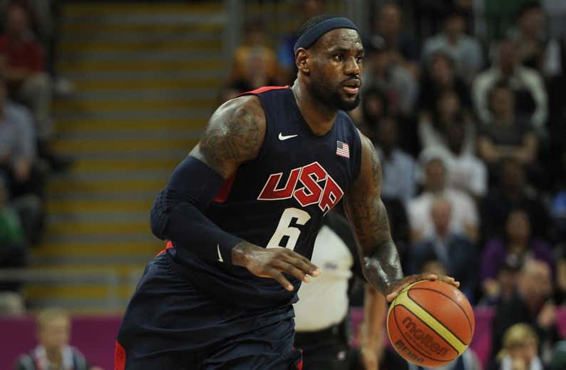 LeBron llama a filas a los 'Vengadores' de EE.UU: así será el Dream Team de París 2024