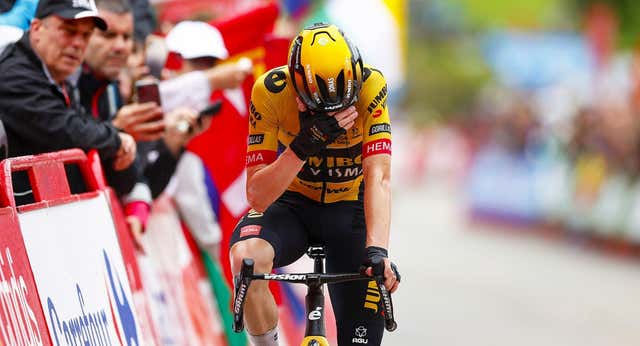Canibalismo de Jumbo-Visma en Bejes: Vingegaard gana y Roglic descuelga a Kuss