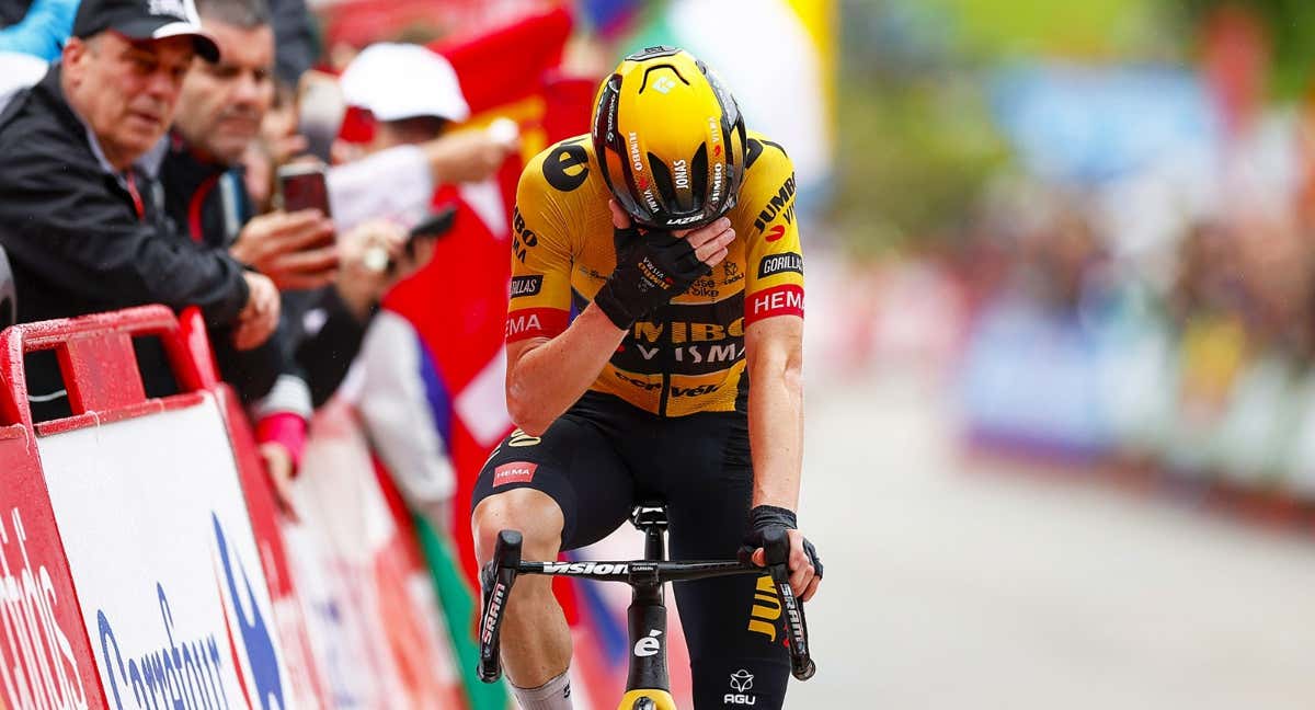 Jonas Vingegaard, emocionado al cruzar la meta de Bejes.