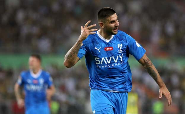 El goleador serbio Aleksandar Mitrovic ha cambiado el Fulham por el Al-Hilal. REUTERS