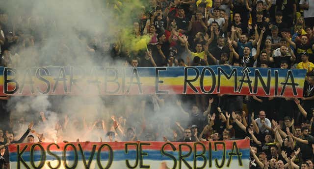 Escándalo político en el Rumanía – Kosovo: más de media hora parado por un «Kosovo es Serbia»