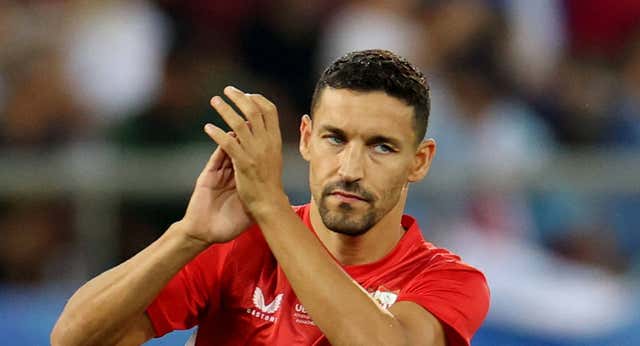 Jesús Navas regresará mañana con el grupo