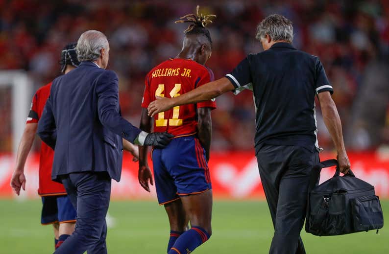 Nico Williams: qué le ha pasado y qué lesión tiene