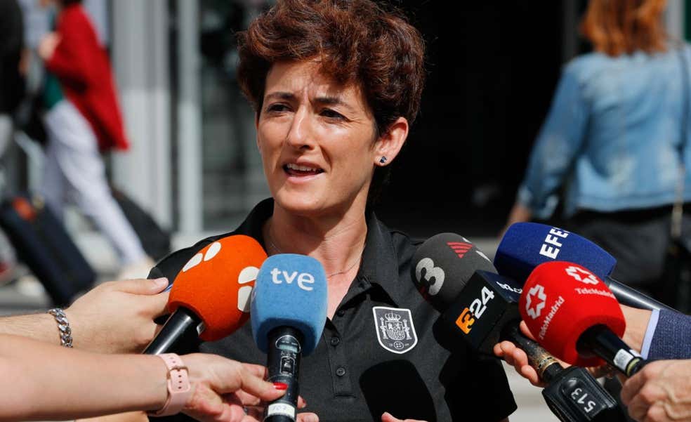 Ana Álvarez, directora de fútbol femenino, fue contundente con 'las 15' pero ahora está desaparecida