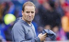 Arrasate estalla contra las pérdidas de tiempo, el añadido y hasta el marcador: «Te dirán que no es fútbol, que es LaLiga»