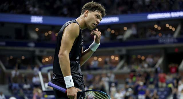 En este tenis de Ben Shelton, Nadal y Federer no pintan nada