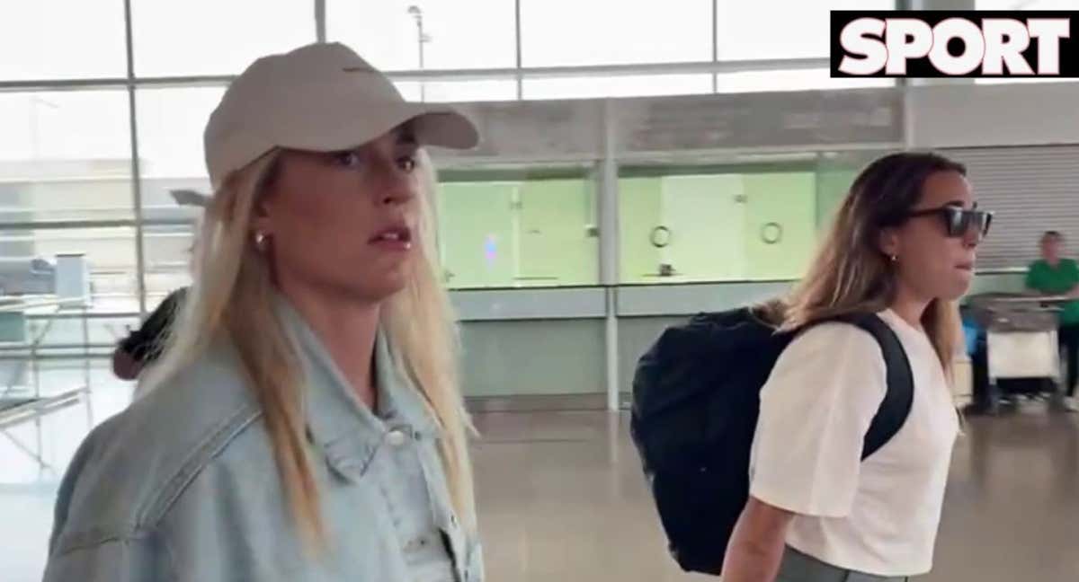 Alexia Putellas,en el aeropuerto de El Prat.