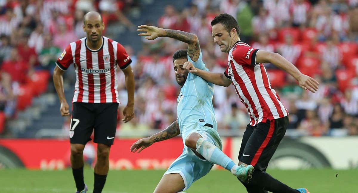 Borja Viguera, en un partido con el Athletic./AFP