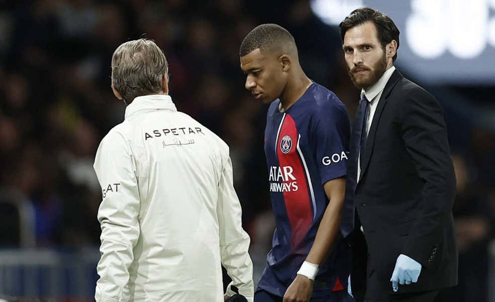 Alarma Mbappé: se retiró lesionado del PSG - Marsella