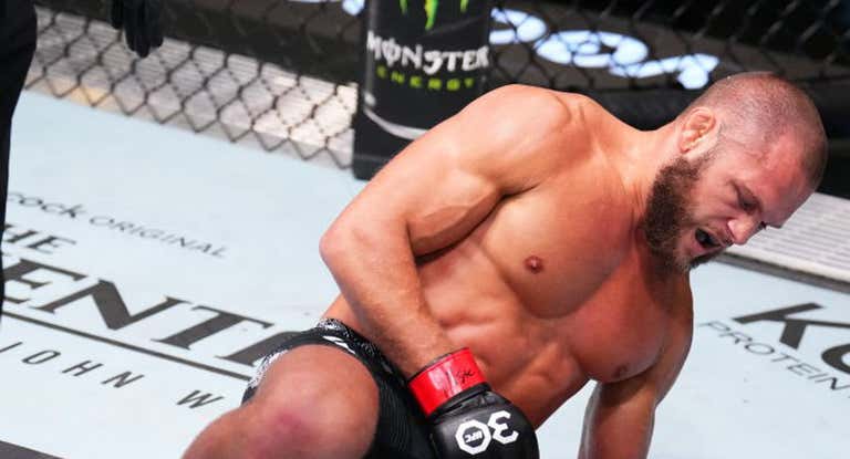 Rafael Fiziev, tras su lesión en el UFC Las Vegas 79.