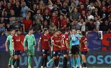 El Atleti gana a la contra y Osasuna se desquicia con Martínez Munuera