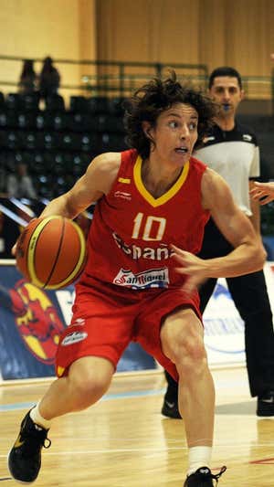 Elisa Aguilar, con la Selección.  ARCHIVO/JAVIER SEGOVIA