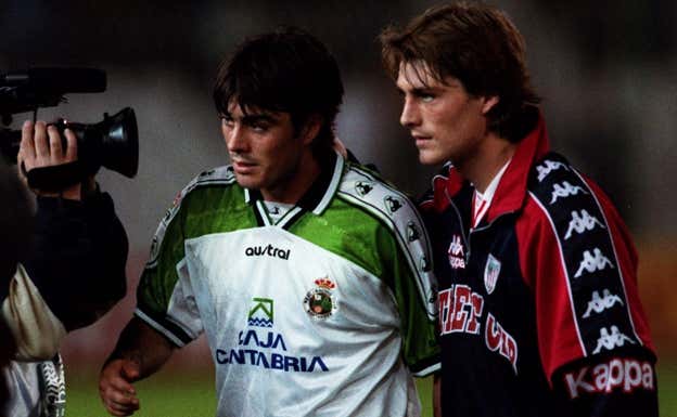 José Félix Guerrero junto a Julen tras un Athletic-Racing.