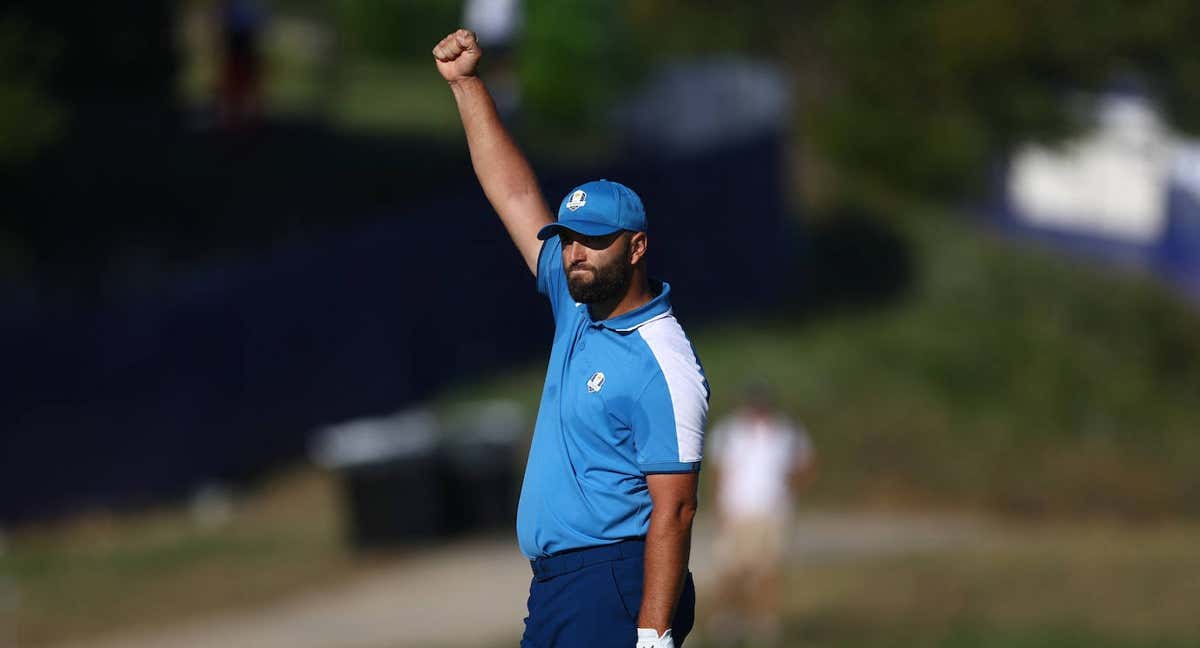 Jon Rahm celebra el primer punto para Europa este viernes. /Reuters