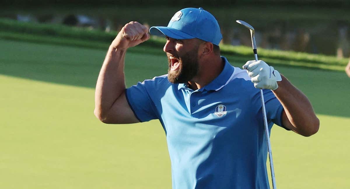 Jon Rahm celebra su gran golpe en el hoyo 16./REUTERS