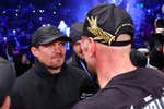 Usyk y Fury firman el contrato para una pelea nunca vista en el peso pesado