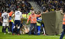Se rozó la tragedia en el RKC-Ajax: Vaessen se desplomó tras un golpe en la cabeza y tuvo que ser reanimado