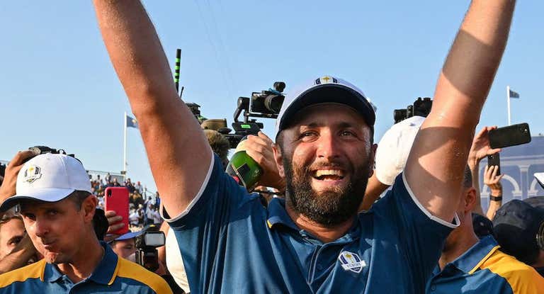 Jon Rahm celebrando la Ryder Cup.