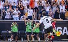 El Valencia, molesto con los rumores por Javi Guerra: «No está en nuestros planes venderle»
