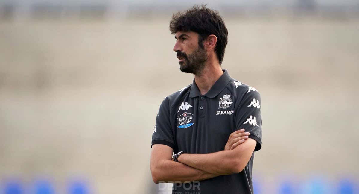 El entrenador Miguel Llorente durante su etapa en el Deportivo.