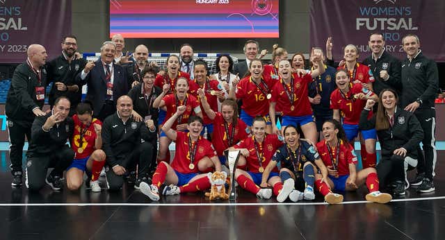 La FIFA celebrará en 2025 el primer Mundial femenino tras anunciarlo en 2022