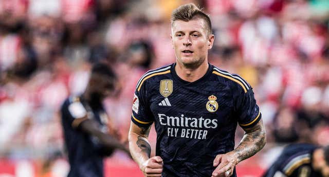 Valdebebas sigue alucinando con Kroos: «Va andando y sigue siendo el mejor»