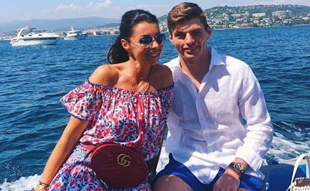 Max Verstappen, con su madre, Sophie Kumpen, en 2019.  Redes sociales
