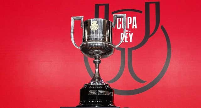 Los modestos de la Copa: un pueblo inventado por Franco, un récord Guinness insuperable y los más fieles de Montse Tomé