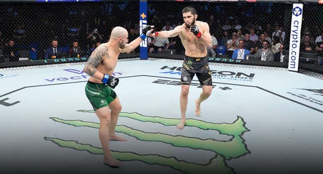 La pelea por el título para Topuria, en el aire: Volkanovski peleará en el UFC 294 ante Makhachev