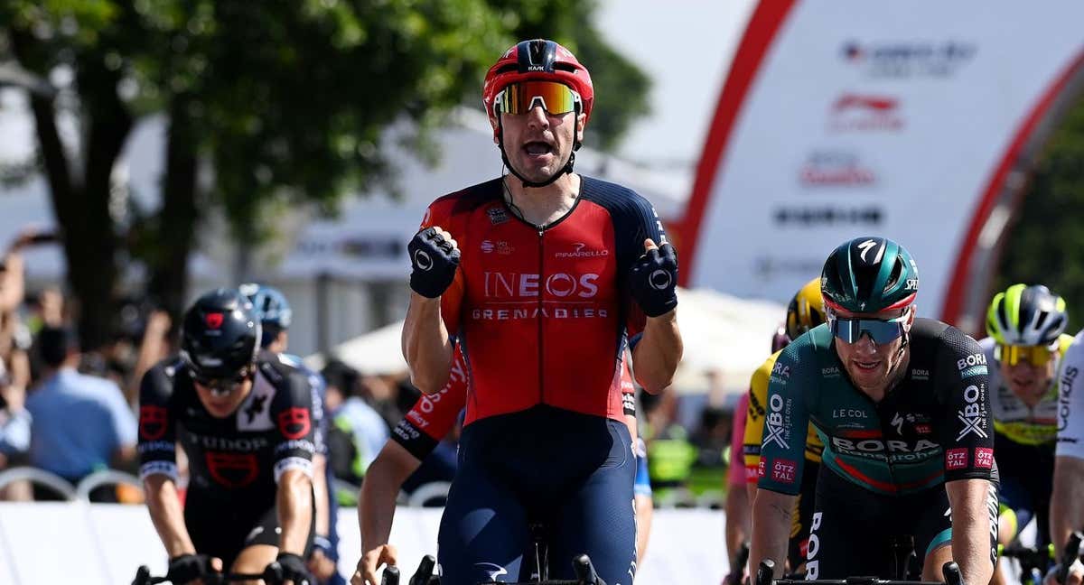 Elia Viviani, ganador de la primera etapa del Tour de Guangxi.