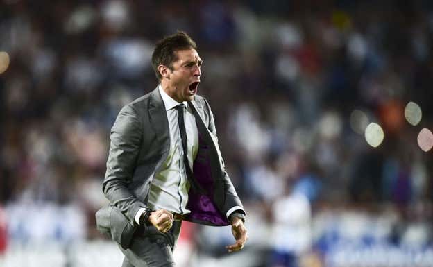 Alonso celebra un gol durante un partido con Pachuca.  AFP