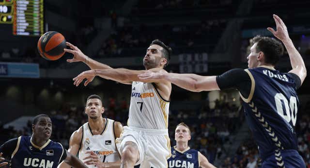Campazzo se viste de líder en una victoria coral y con polémica del Real Madrid ante UCAM Murcia