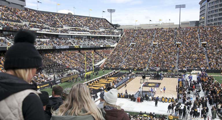 Vista de las gradas del Kinnick Stadium durante el partido de Iowa.