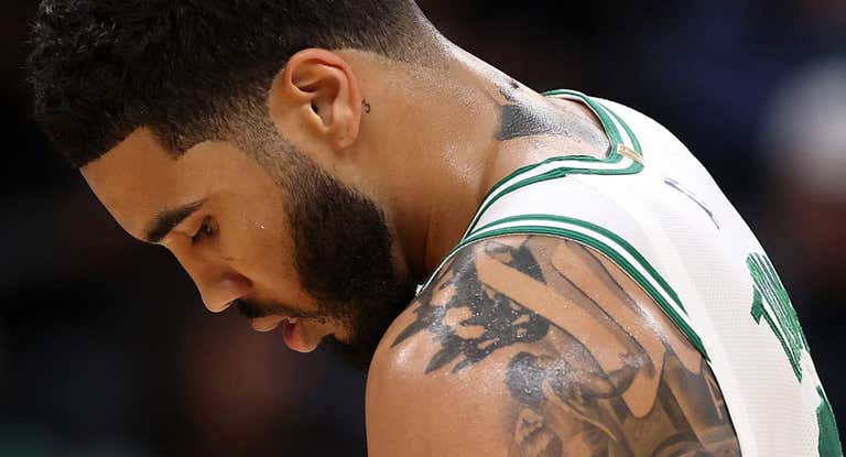 Jayson Tatum durante un partido en Boston ante los Knicks.
