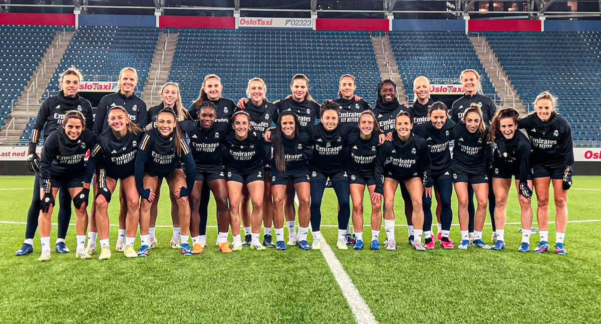 El Real Madrid posa antes de partido ante el Vålerenga en el estadio del club noruego. /Real Madrid CF