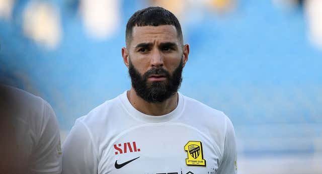 El ministro del Interior de Francia no rectifica con Benzema y vuelve a atacarle: «Tiene indignación selectiva»