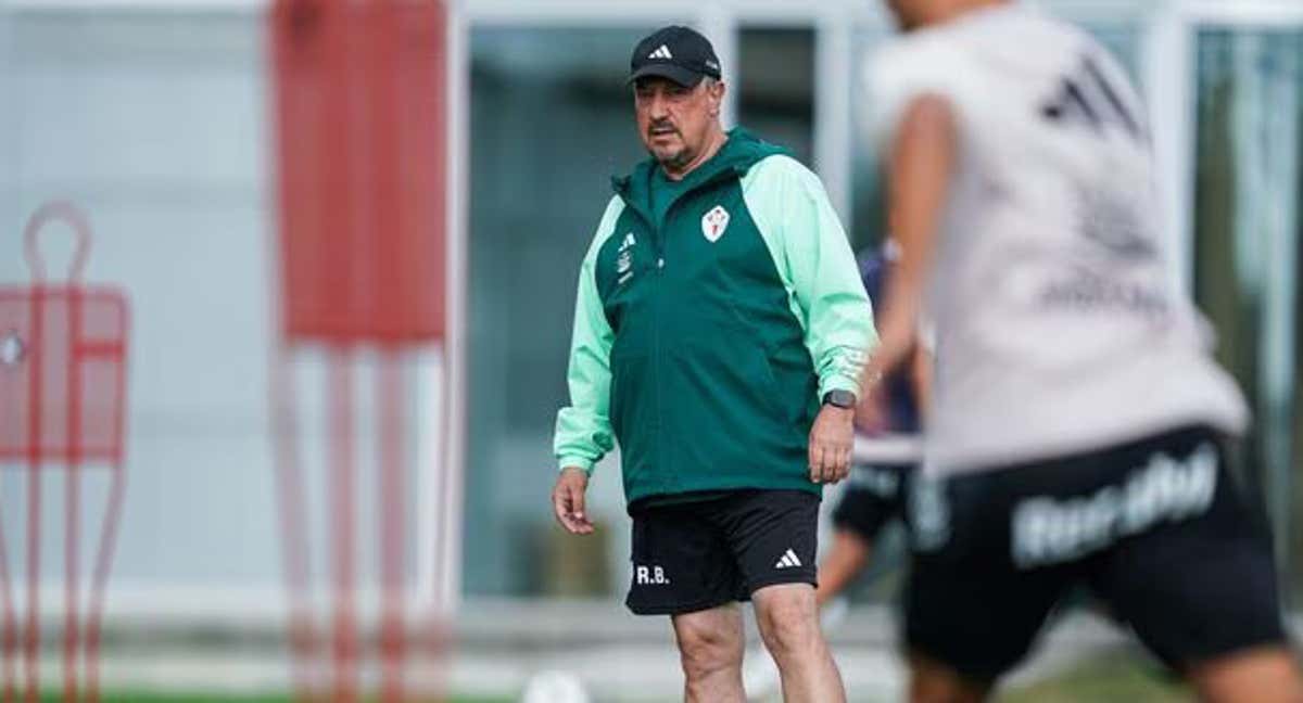 Rafa Benítez, durante un entrenamiento del Celta./RC CELTA DE VIGO