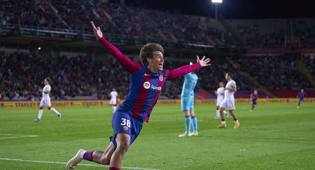 La Masia se inventa en Marc Guiu otro niño prodigio