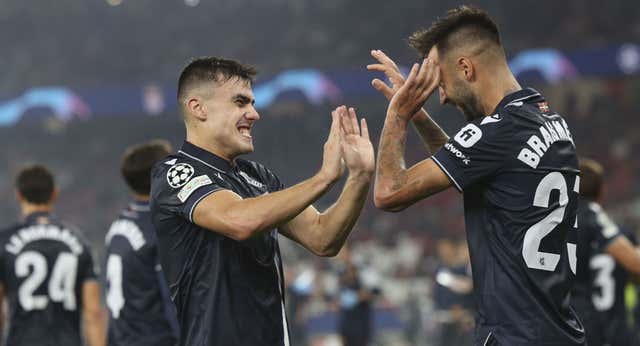 Brais da luz a una imponente Real en Lisboa
