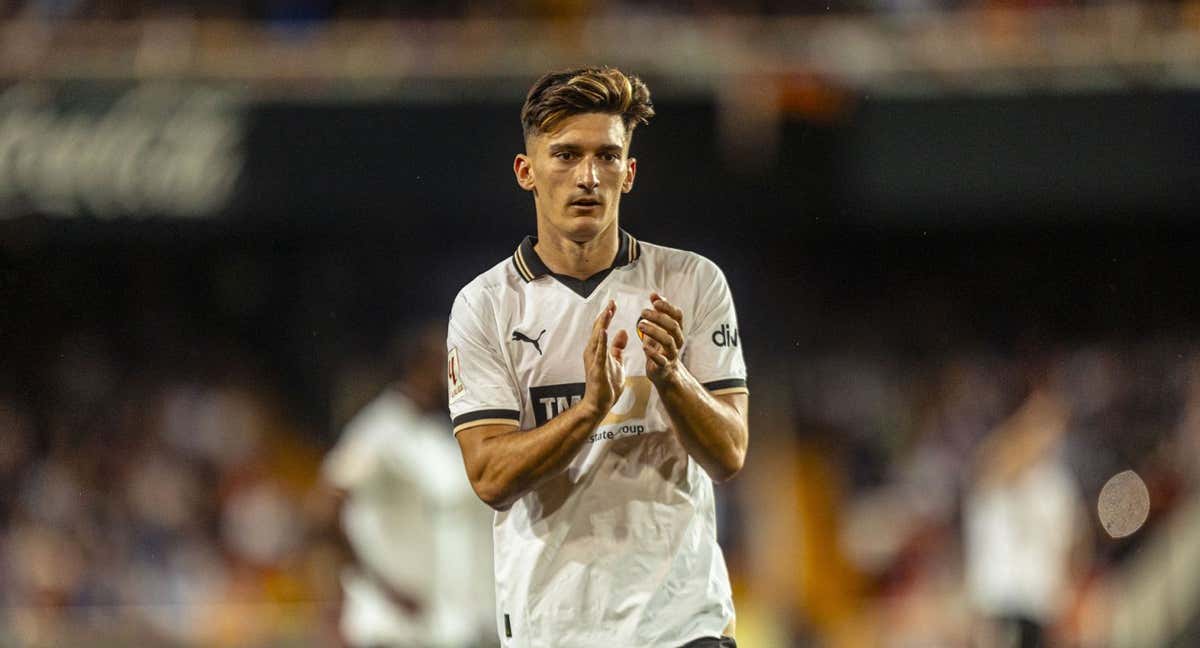 Pepelu en Mestalla.